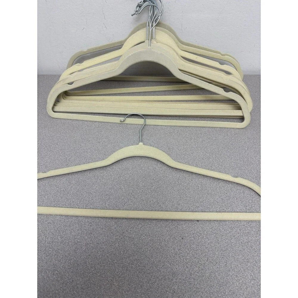 Beige Velvet Hangers, Lot of 10 trouser Hangers, EXCELLENT‎ CONDITION
